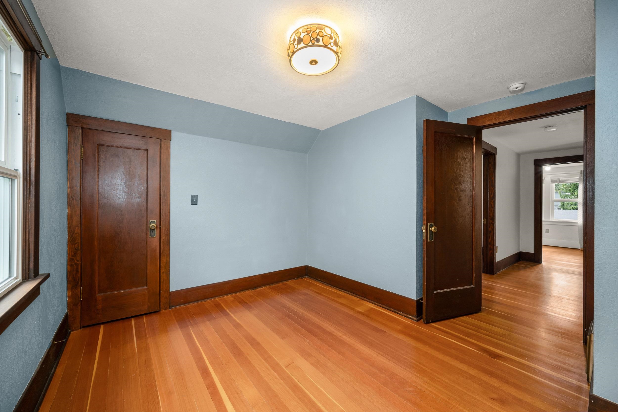 42 W 23rd Ave - Photo 25