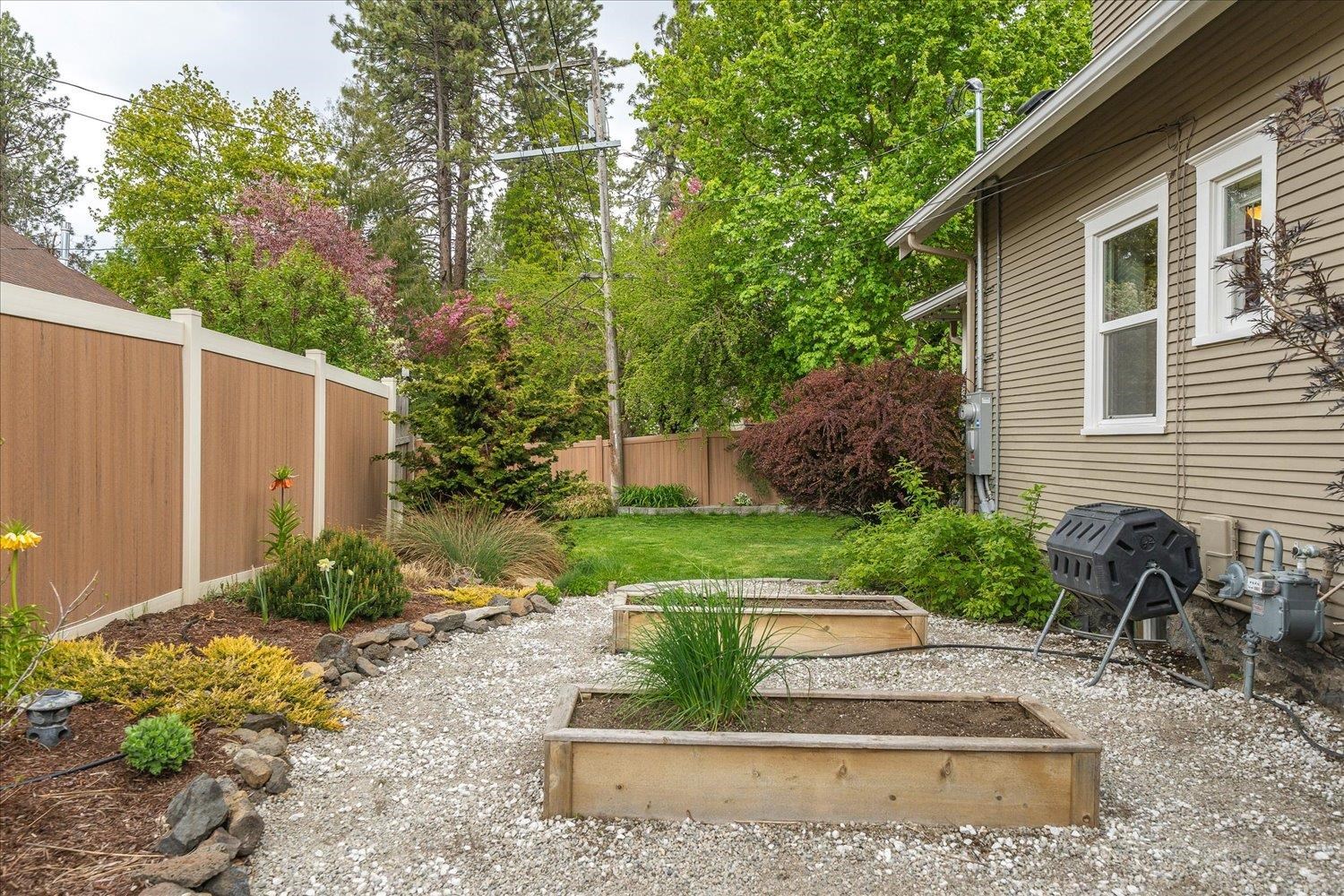 42 W 23rd Ave - Photo 44