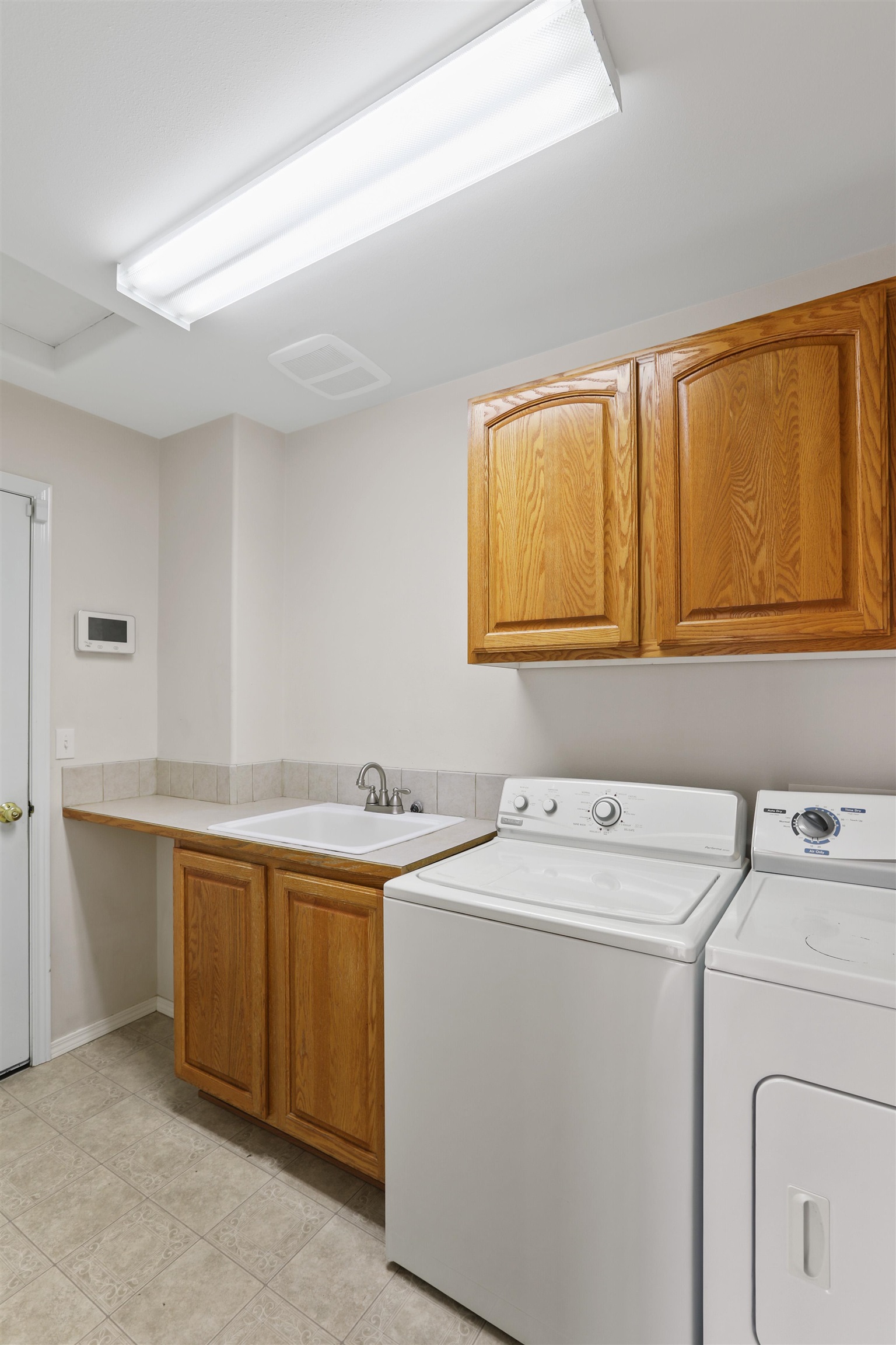 2820 W Hawthorne Rd - Photo 20