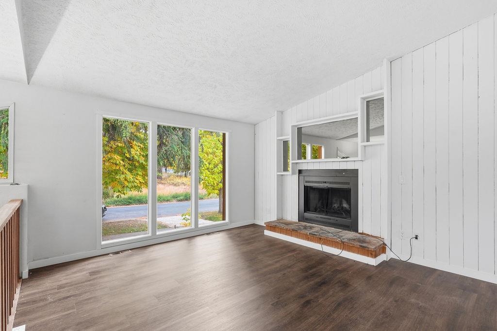 322 W 20TH Ave - Photo 5