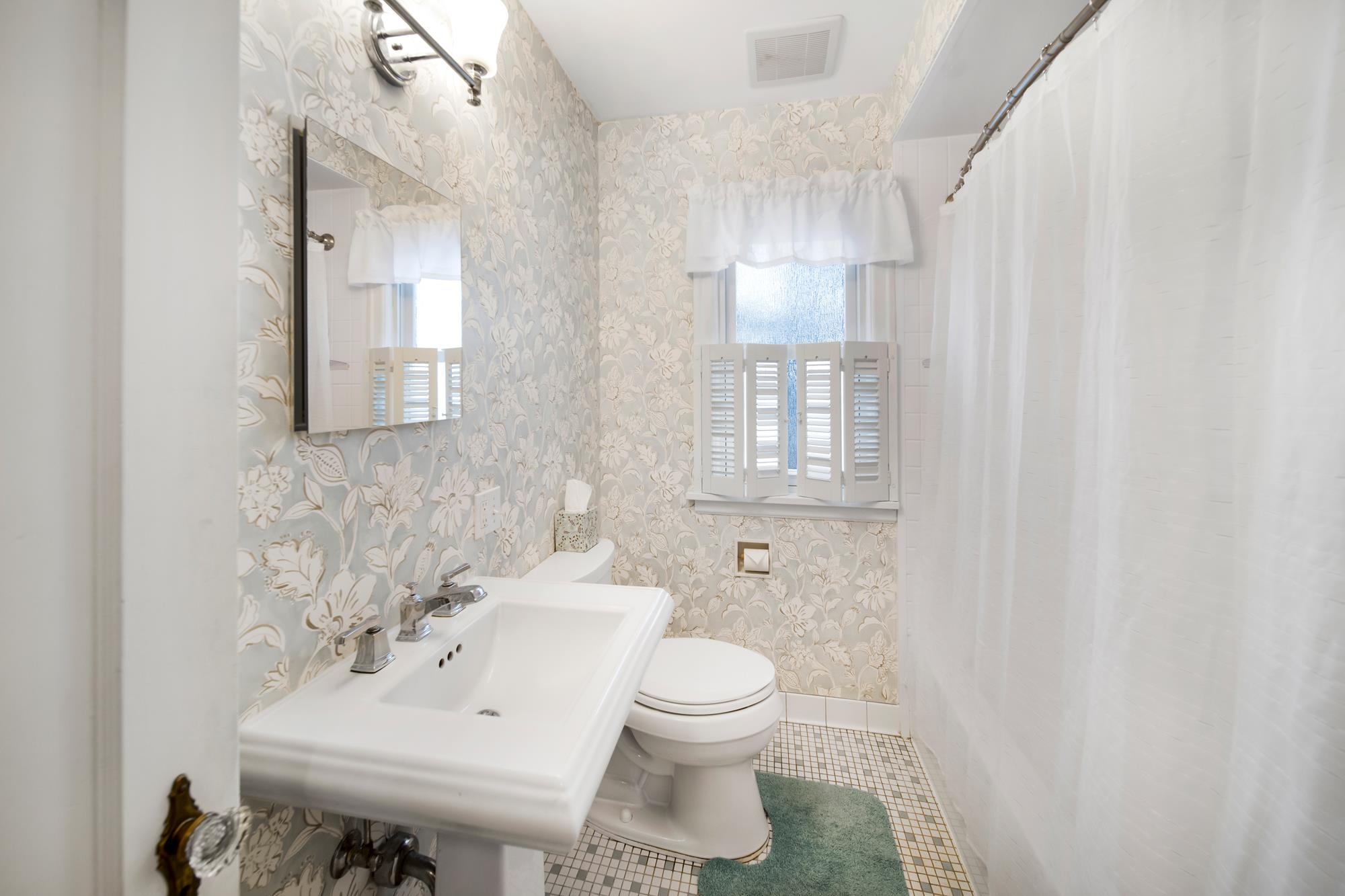428 W 27th Ave - Photo 19