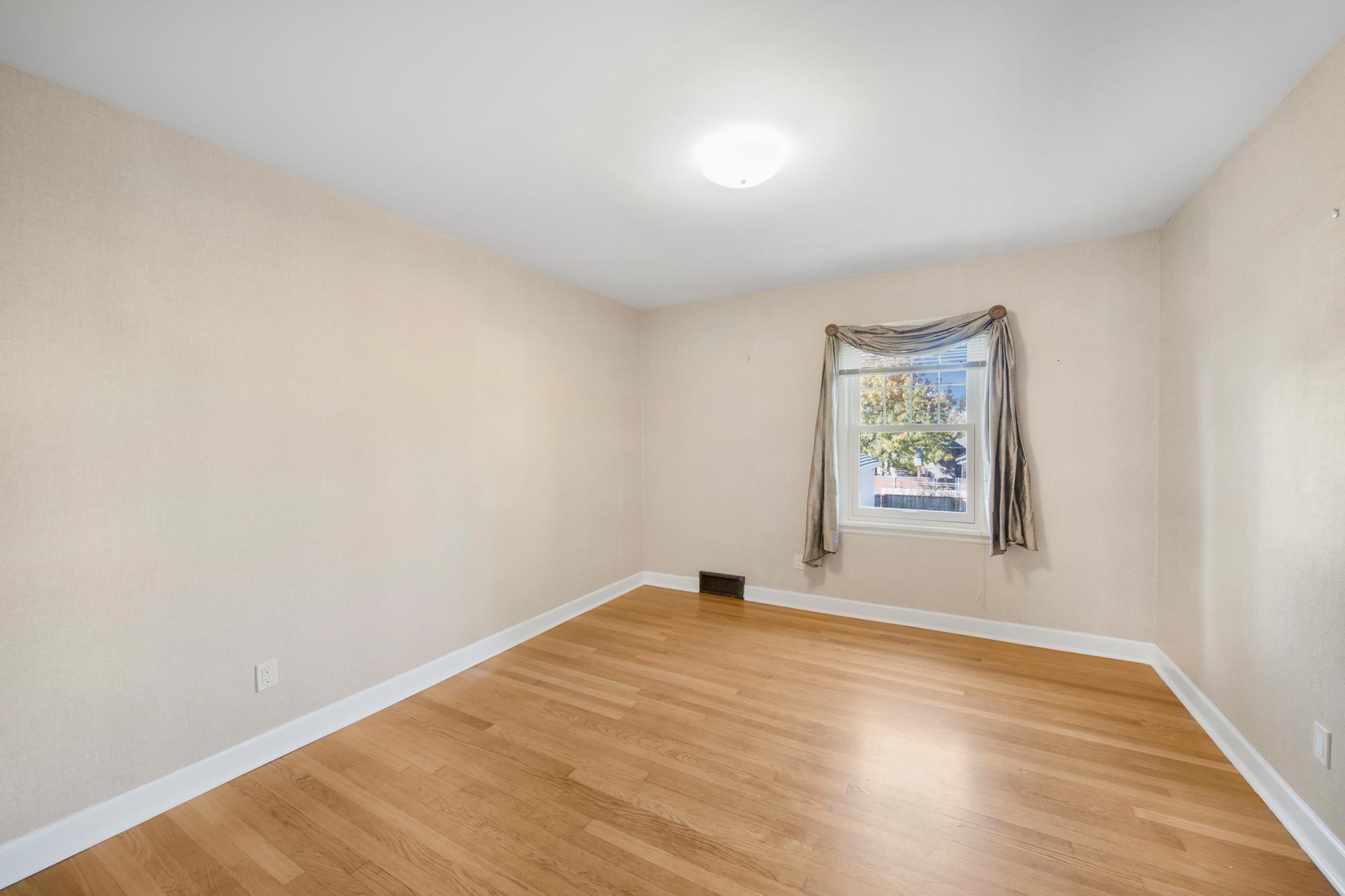 428 W 27th Ave - Photo 17