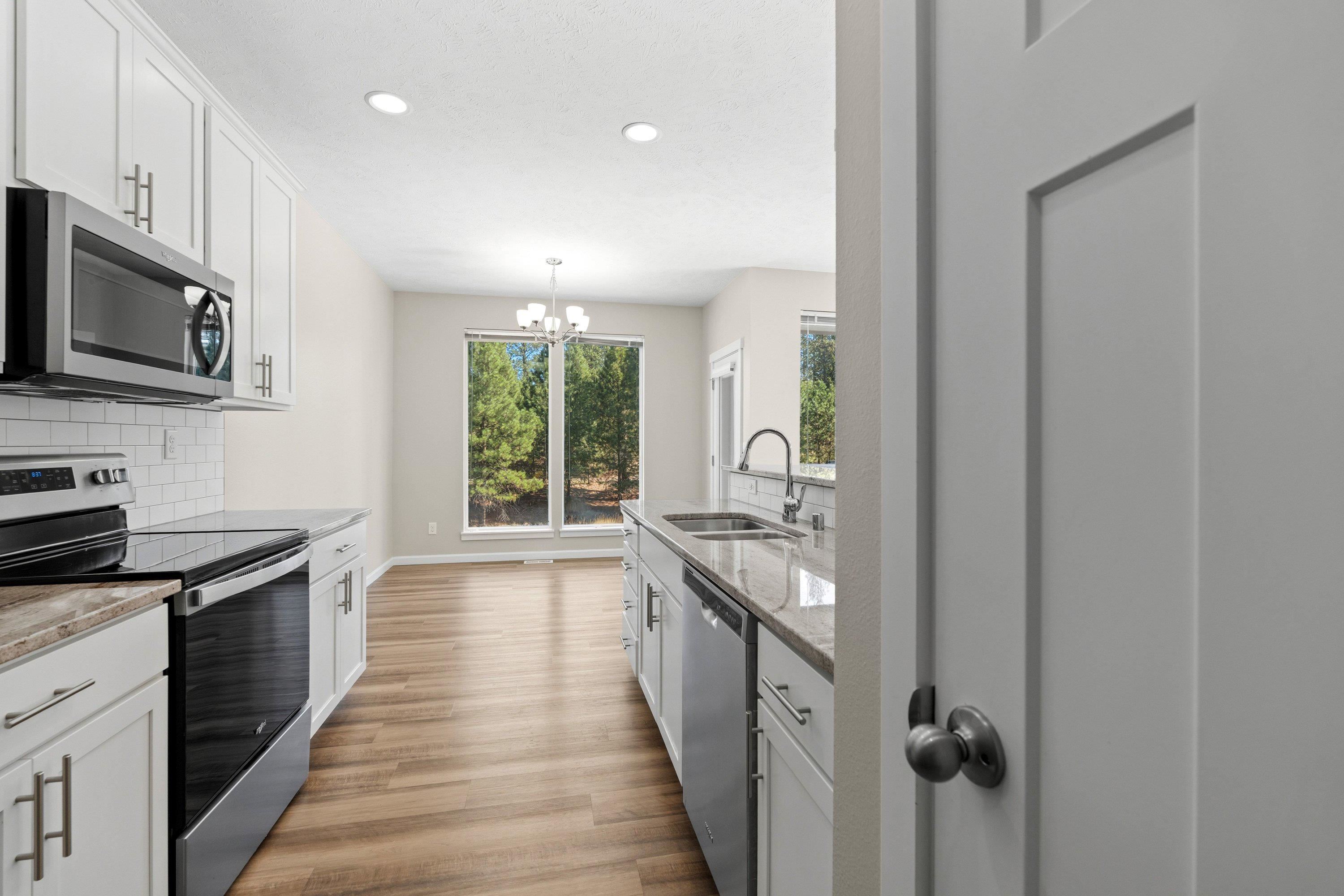 2905 S Custer Ln - Photo 5