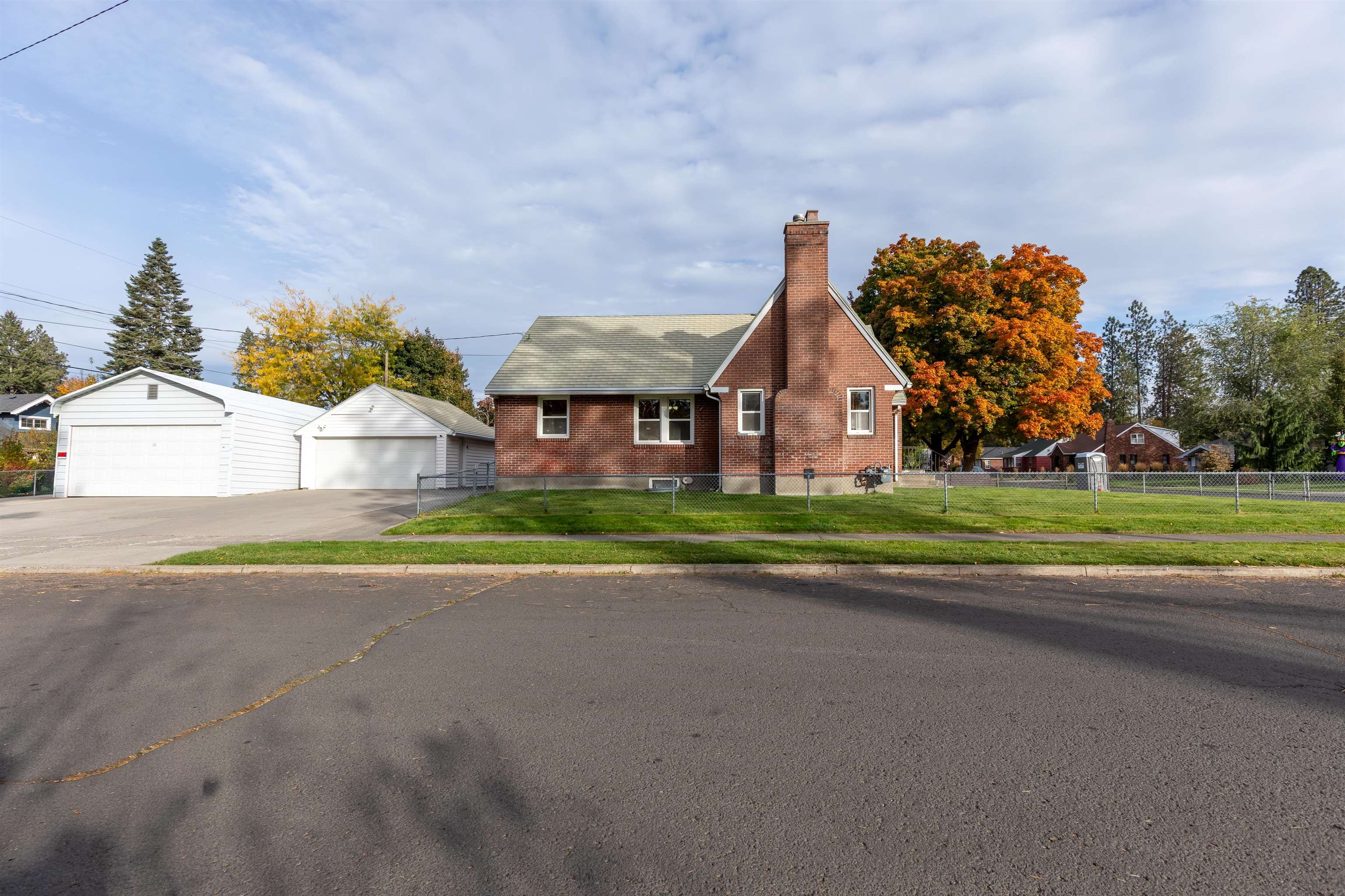 58 W 28th Ave - Photo 5