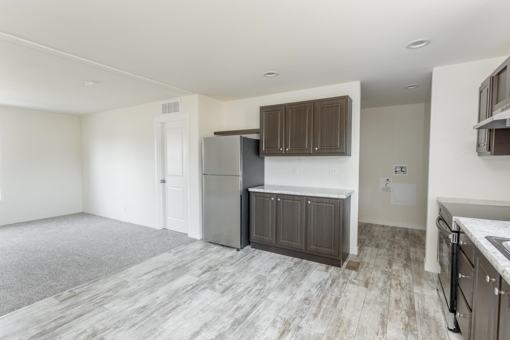 7910 E Valley Rd - Photo 6