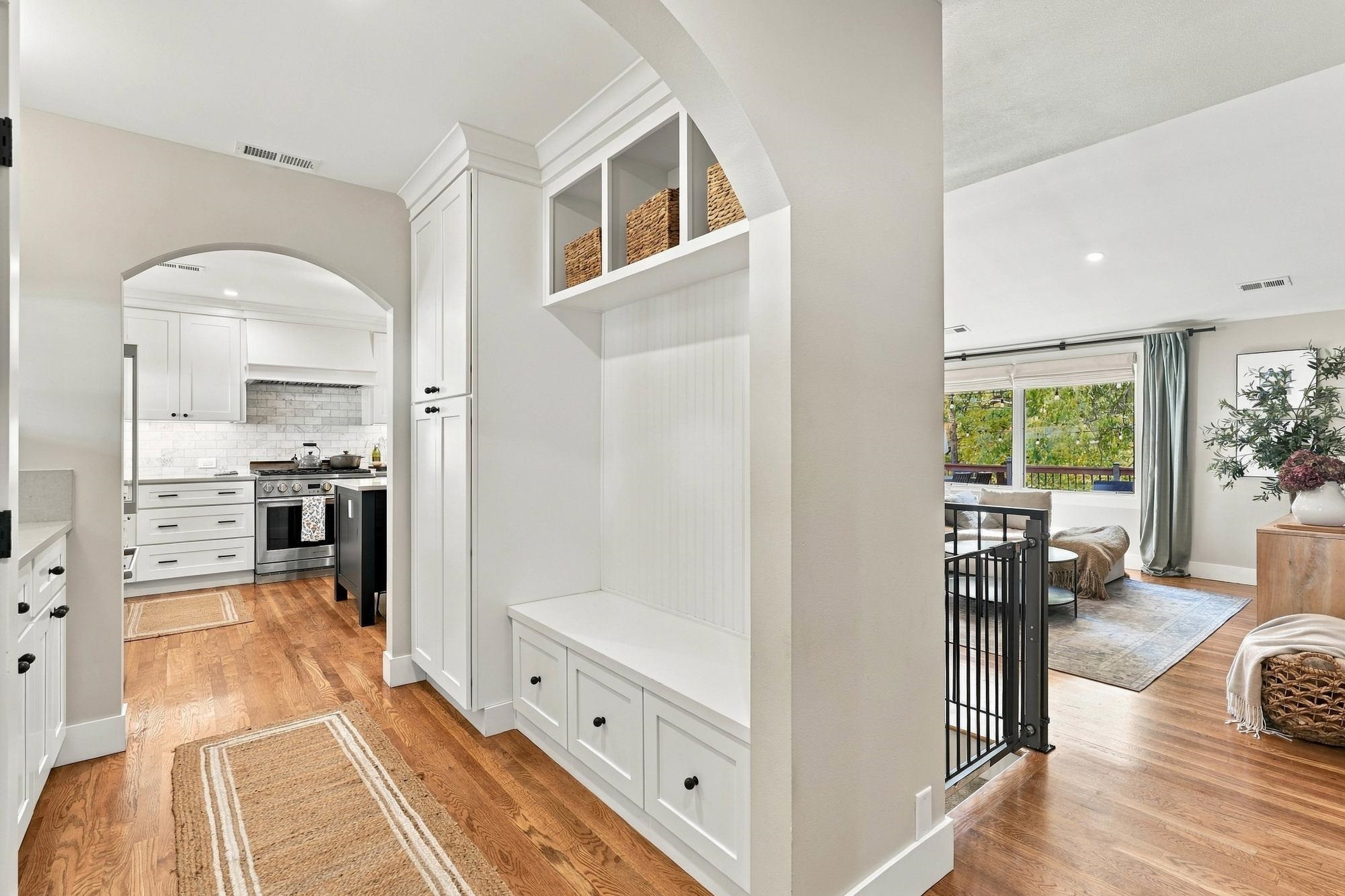 1624 E 34th Ave - Photo 4