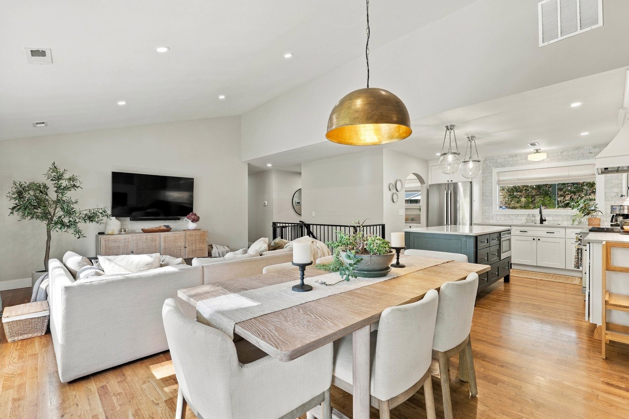 1624 E 34th Ave - Photo 9