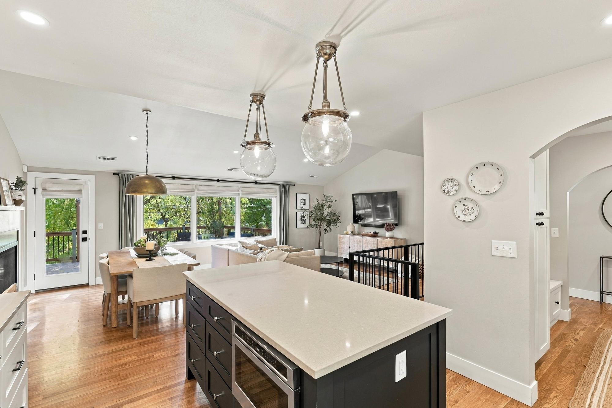 1624 E 34th Ave - Photo 13