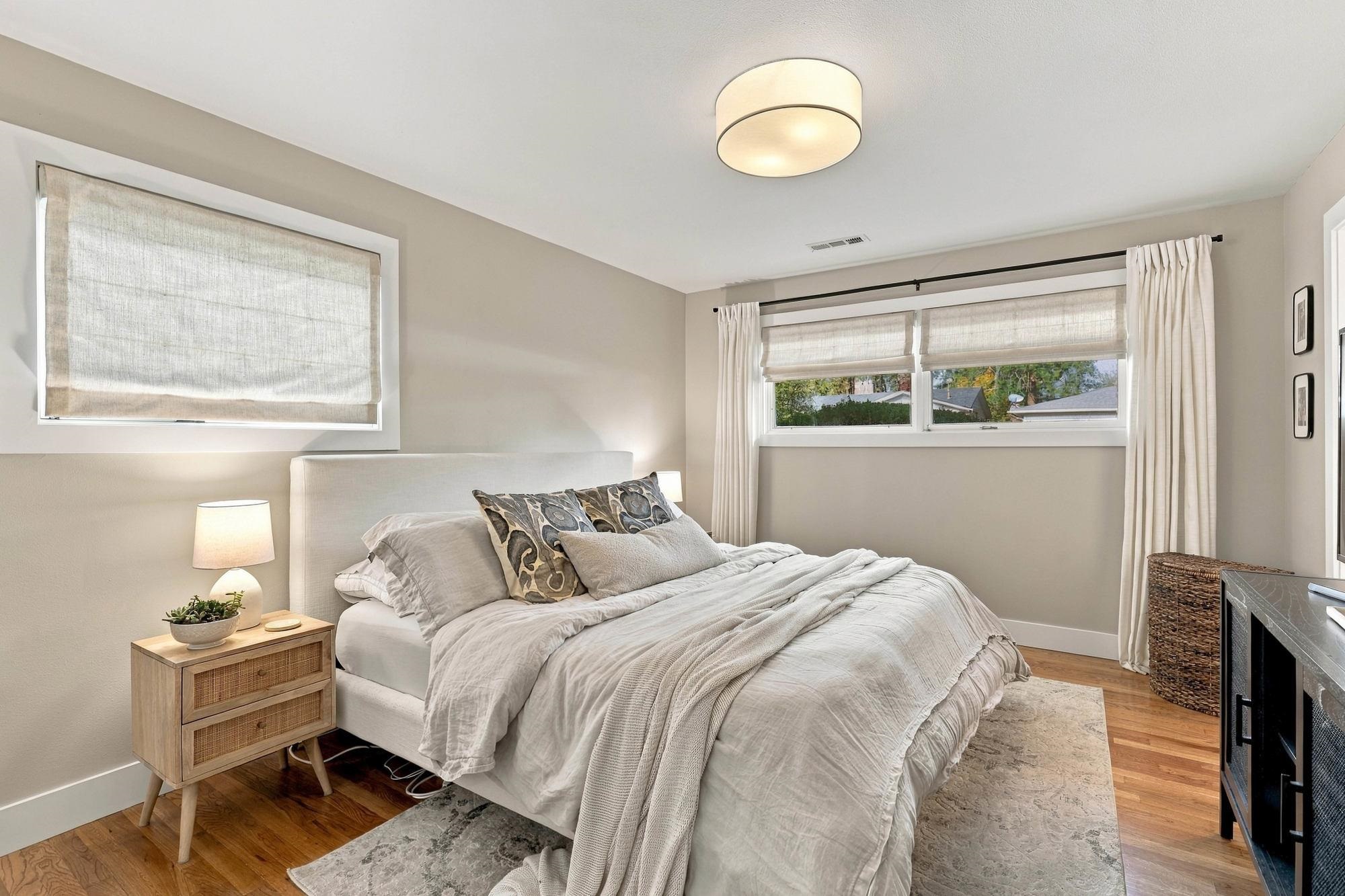 1624 E 34th Ave - Photo 18