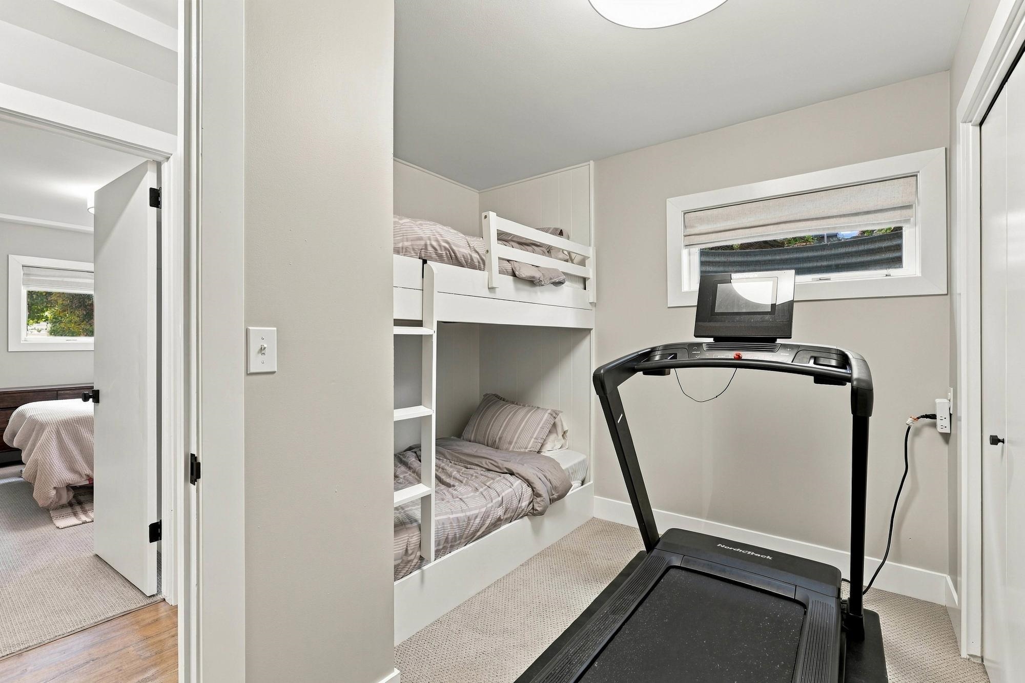 1624 E 34th Ave - Photo 30