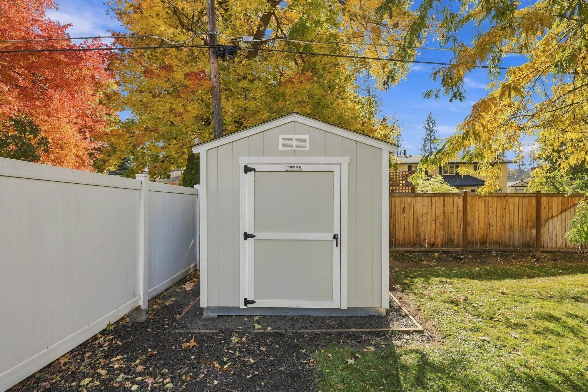1624 E 34th Ave - Photo 39