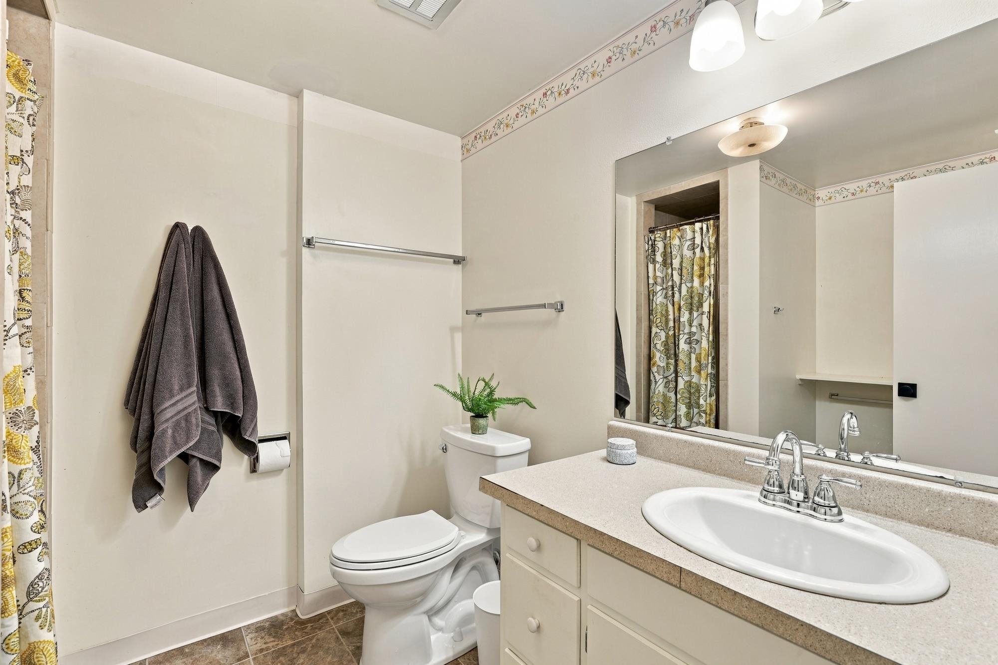 1624 E 34th Ave - Photo 32