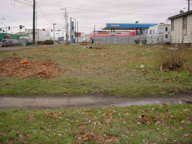 3600 E 1ST AVE (prox.)