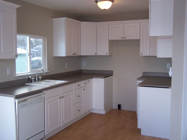 1328 E Heroy - Photo 2