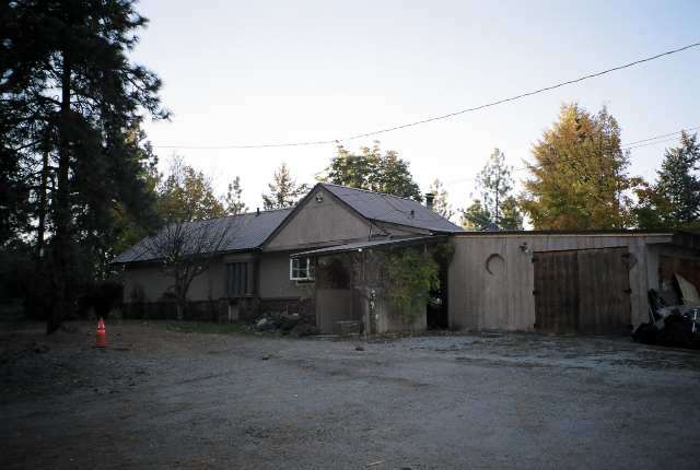 3201 E 10TH