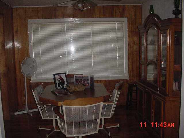 207 E Ladd