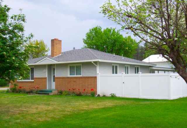 10010 E 4TH